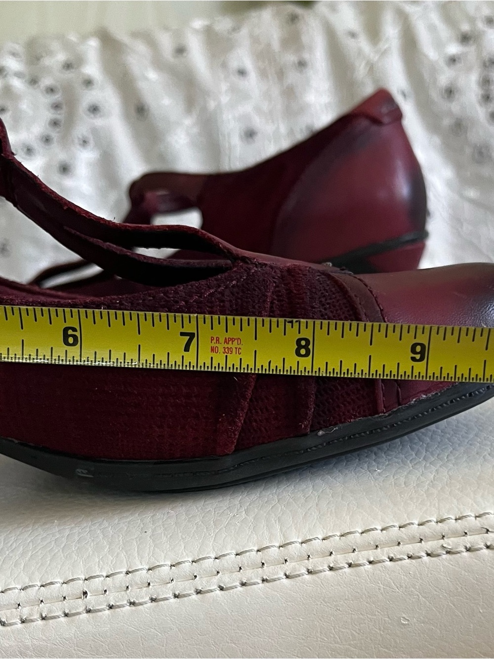 Earth Women's Burgundy Leather and Fabric T-Strap Heels. Size 9 1/2 - Picture 9 of 11